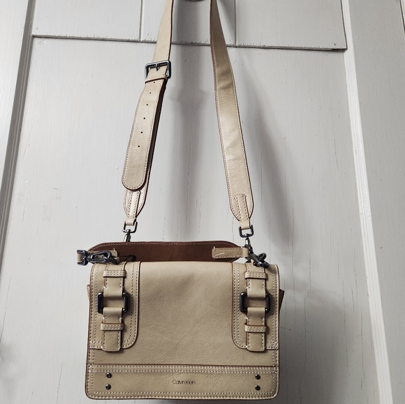 Calvin Klein Purse (New) - Picture 6 of 8